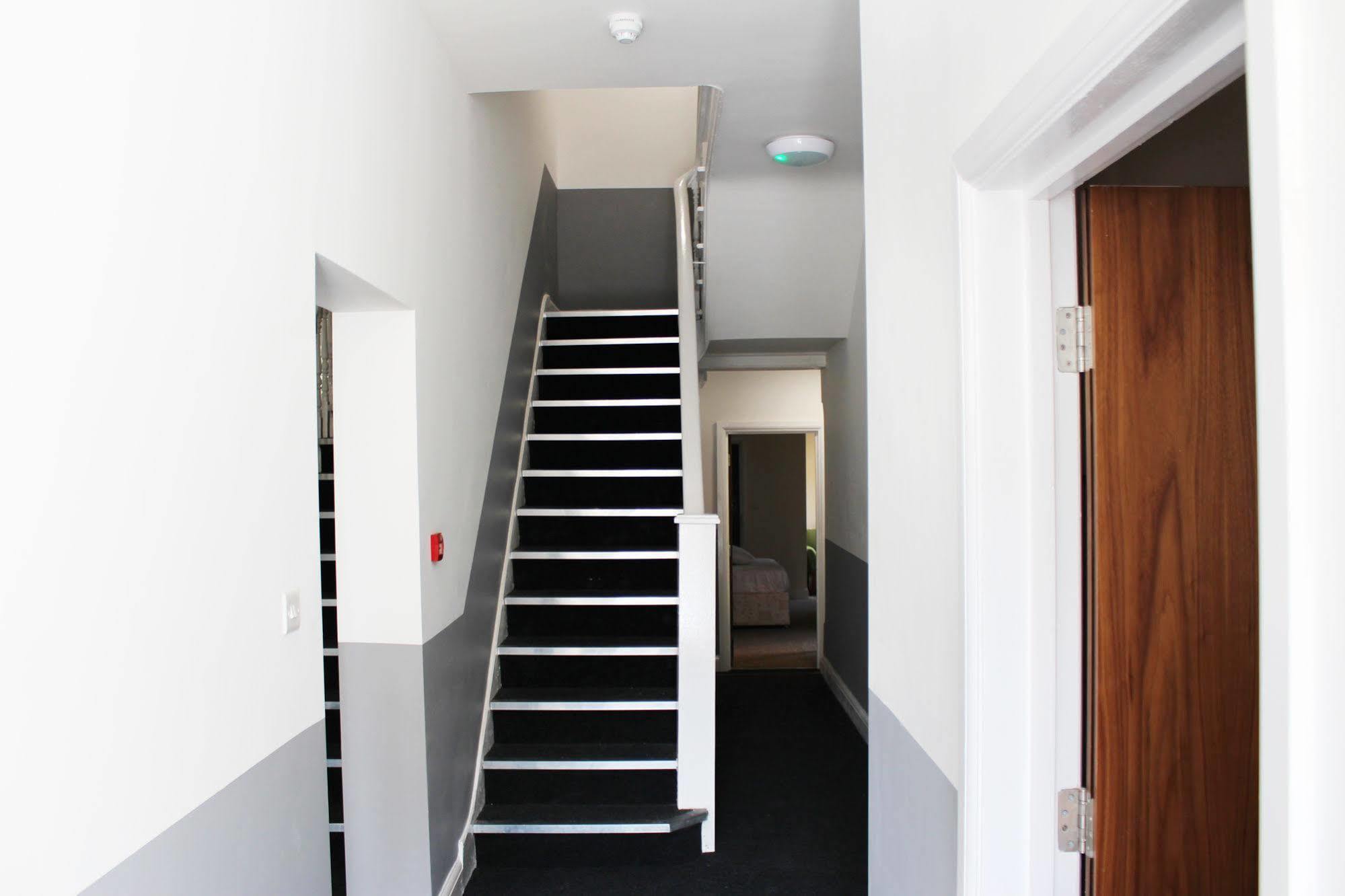 Flexistay Addiscombe Aparthotel Croydon Exterior photo